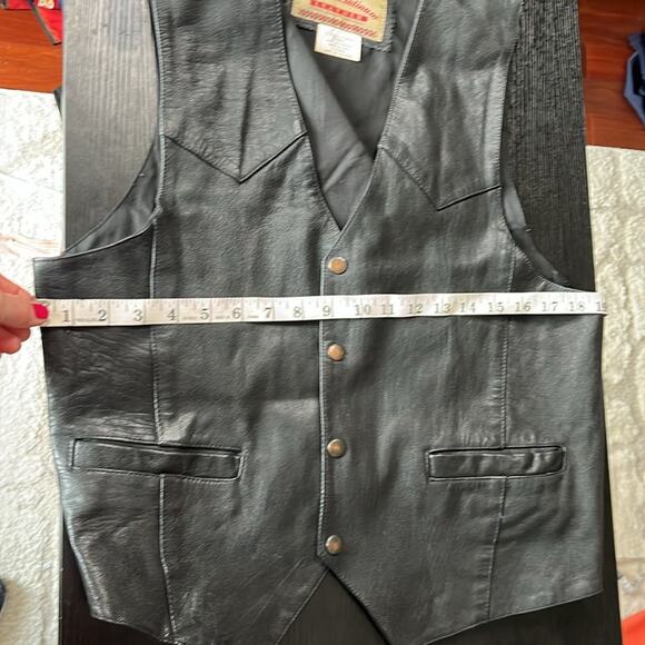Vintage Black Leather Vest - Picture 2 of 6